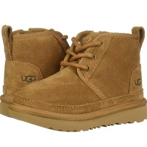 UGG Unisex-Child Neumel Ii Boot